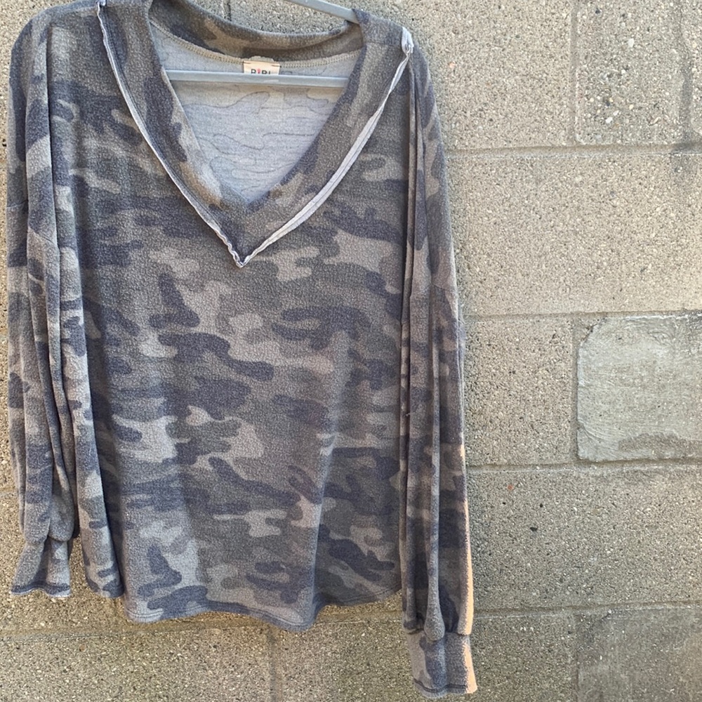 Oversized Camo Balloon Sleeve Sweater